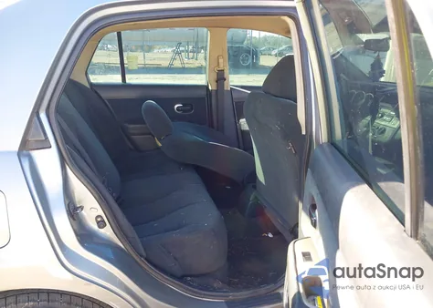 2010 Nissan Versa 1.8S z USA, uszkodzony, nr VIN 3N1BC1AP1AL426059